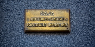Secretario de Presidencia: No podemos hacer que la gente tenga que asumir el costo de financiar la caja de profesionales
