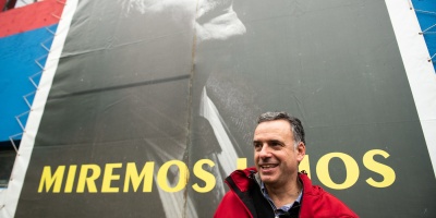 El presidente Orsi tiene un 46% de aprobación según encuestadora