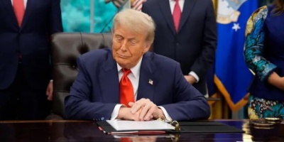 El presidente estadounidense, Donald Trump, ha firmado este lunes la orden ejecutiva que levanta las sanciones impuestas a Siria con efecto inmediato