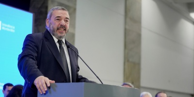 Al asumir como Intendente de Montevideo.Mario Bergara asegur que gobernar para toda la poblacin montevideana"