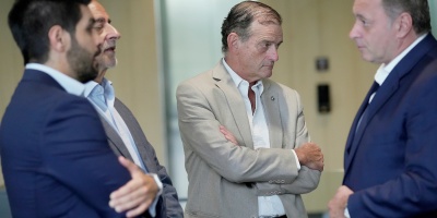 Manini Rios: participar en el “diálogo social” no implica “dar los votos en el parlamento”