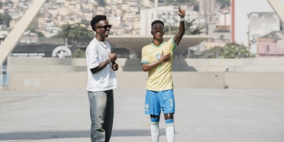 Vincius Jnior presenta su figura de cera de la mano de Madame Tussauds en Brasil