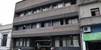 La intendencia de Florida postergar� el pago de los salarios de sus jerarcas para abonar el de los trabajadores municipales