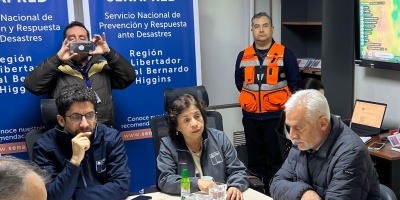 Boric llega a la mina de El Teniente para observar las tareas de rescate de los cinco trabajadores atrapados