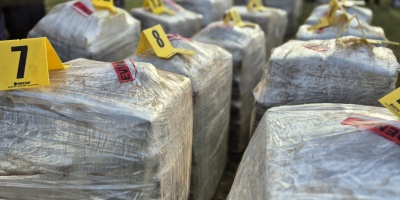 Ministro del Interior defini� como "hist�rica" la incautaci�n de droga en Punta Espinillo 