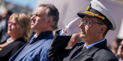 Asumi� como Comandante en Jefe de la Armada Nacional Jos� Luis Elizondo