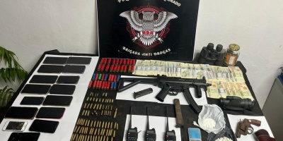 Diez detenidos e incautaci�n de armas y droga 