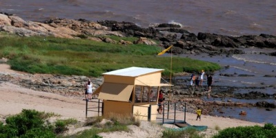 Incendiaron refugio de guardavidas en playa de Punta Yeguas