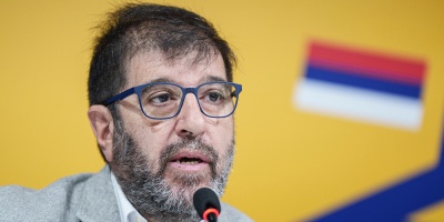 El presidente del FA lament la postura de la oposicin sobre lvaro Danza, quien atiende pacientes en mutualistas mientras ejerce como presidente de ASSE