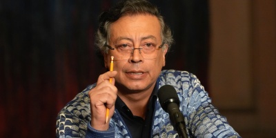  Petro muestra su sorpresa por el fallo que ordena liberar a Uribe