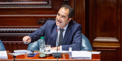 Blancos escuchan opiniones de constitucionalistas y analizan llamar a Lustemberg al parlamento por el caso de Danza