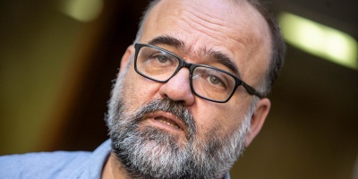 Resulta contradictorio que luego de despedir 50 trabajadores, los que quedaron realicen horas extras, seal el diputado Gabriel Otero
