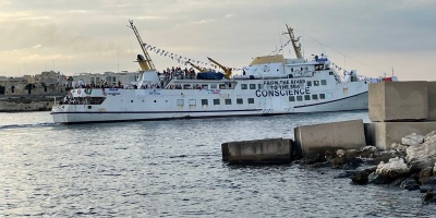 Una nueva flotilla enfila rumbo a Gaza pese a la ltima interceptacin