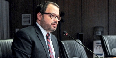 El sector Colorado Unir para Crecer present una propuesta de reasignacin de 30 millones de dlares para la educacin pblica en el proyecto de presupuesto