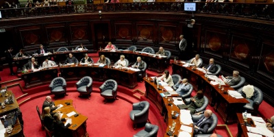 Con 20 votos en 31 los senadores aprobaron el proyecto de ley de muerte digna
