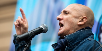 La FUS desvincul al histrico sindicalista Jorge Bermdez y lo denunciar penalmente, en una asamblea en la que el gremialista fue abucheado y silbado