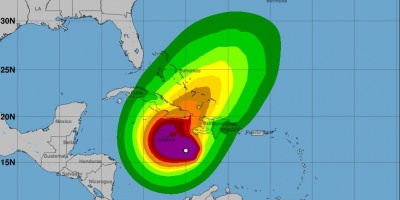 El huracn 'Melissa' golpea Jamaica en categora 5 y llega a Cuba, donde ya hay ms de 735.000 evacuados