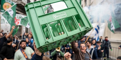 De no alcanzarse un acuerdo en la negociacin salarial, peligra el abastecimiento de bebidas para el mes de diciembre