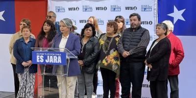 Jeannette Jara hace guios a otros candidatos