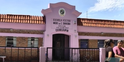 Movilizacinen Paysand tras la agresin sufrida por una alumna de 11 aos de la escuela 98 