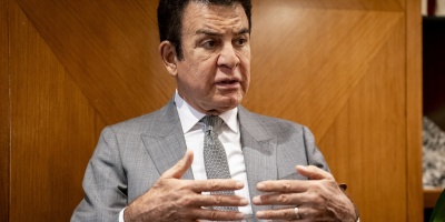 Asfura lidera por dcimas las elecciones con casi el 99% escrutado y Nasralla denuncia "fraude"