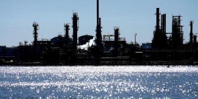 Organizaciones ambientalistas pretenden entregar hoy en Ambiente ms de 21 mil firmas rechazando habilitacin de proyectos petroleros