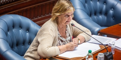 Liliam Kechichian respondi� a la oposici�n por la suba en OSE y los acus� de no cumplir sus promesas  
