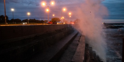 Alertan por fuertes vientos en la zona costera
