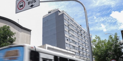 La intendencia de Montevideo comenzar� a multar desde este jueves a veh�culos que circulen por la senda �Solo Bus�