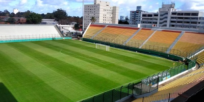 Pe�arol jugar� con el River de Gallardo