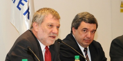 Kreimerman sostuvo que el proyecto del puerto de aguas profundas "es viable"
