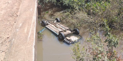 Un hombre de 86 a�os falleci� en un siniestro de tr�nsito tras despistar en un puente angosto sin baranda  