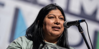 Rapi�aron bus de policl�nica m�vil del SAME 105 en el barrio El Tobog�n