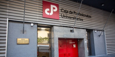 Desde la oposici�n sostienen que la renuncia de los directores de la Caja de Profesionales responde a presiones del Ministerio de Trabajo