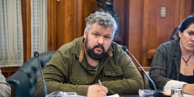 Diputado del FA asegura que bono escolar llegar� a todos los beneficiarios de forma gradual 