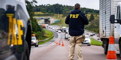 Al menos seis personas murieron y 45 m�s resultaron heridas tras volcar un autob�s en Brasil