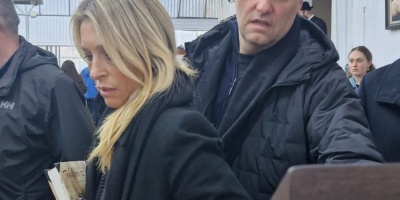 Argentina: esc�ndalo por viaje de esposa del jefe de Gabinete con comitiva presidencial