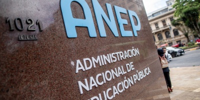 Colectivo de int�rpretes de lengua de se�as reclaman por 30 trabajadores sin asignaci�n de horas en UTU