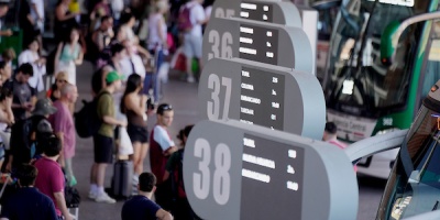 Un total de 11.500 �mnibus pasar�n por Tres Cruces en Semana de Turismo