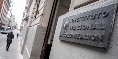 Henry volvi� a defender la compra de Mar�a Dolores y denunci� la p�rdida de productores lecheros 