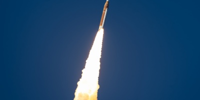 La misi�n Artemis II sali� de la �rbita de la planta y en tres d�as se encontrar� con la luna, se�al� el astr�nomo Nicol�s Pan