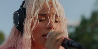 Karol G denuncia que la han amenazado con quitarle la visa si criticaba al ICE 