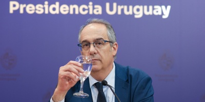 Mah�a tras amenazas por tiroteos en centros educativos: "Es sano que se tomen recaudos", pero la educaci�n "no puede parar"