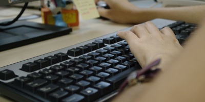 Meta monitorea la actividad de sus empleados para entrenar agentes de IA