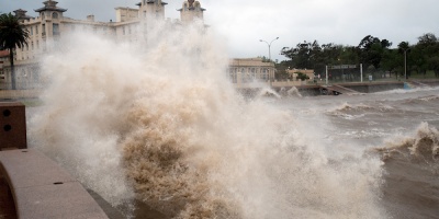 M�s de 4500 personas se encuentran sin luz a ra�z de los fuertes vientos que azotan a todo el pa�s
