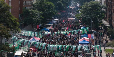 Comenz� la oratoria central del acto por el D�a Internacional de los Trabajadores