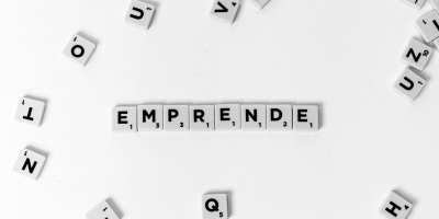 Alquimistas y vendedores de caramelos: el emprendedurismo a la luz de Cien a�os de soledad