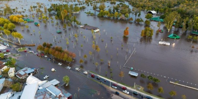 Quince personas evacuaron sus hogares en Tacuaremb� debido a la crecida de los arroyos en la periferia de la capital departamental