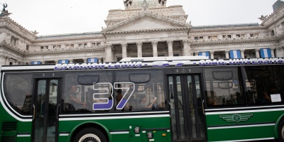 Argentina: nuevo incremento en boletos de colectivos y trenes