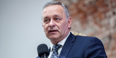 �lvaro Delgado critic� que OSE recortara de 61 a 28 localidades la aplicaci�n del Plan Nacional de Saneamiento